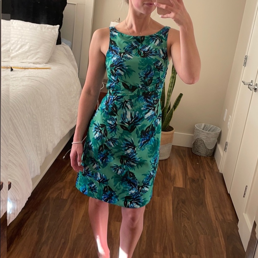 EUC green floral business dress
